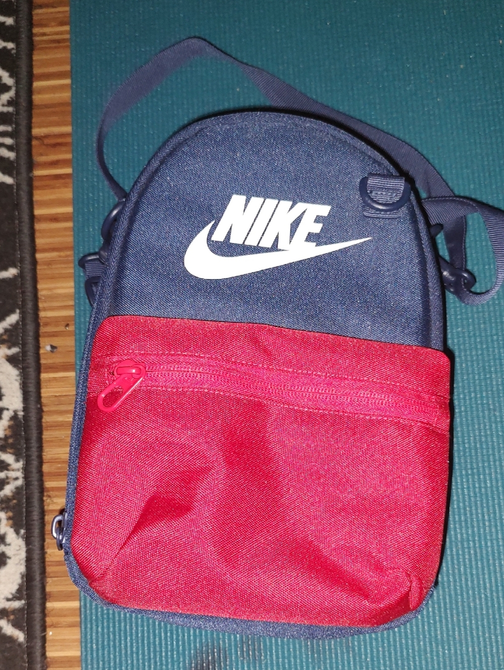 Nike Navy and Red Insulated Lunch  Bag with White Logo